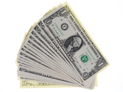 Mau Buka Deposito Dolar? Ini Keuntungannya