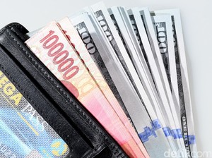 Rupiah Melemah jadi Beban Ganda untuk Ekonomi RI