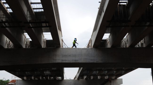 Lalin Arah Depok Dialihkan Akibat Proyek Putaran Layang