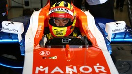 Galeri Aksi Rio Haryanto di F1 2016