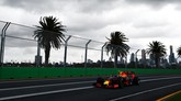 Dari mulai hingga akhir latihan bebas pertama, awan kelabu terus menggelayut di langit Melbourne dan menghalangi persiapan masing-masing tim. (Robert Cianflone/Getty Images)