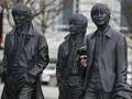 The Beatles Kembali ke Sorotan dan Kerumunan