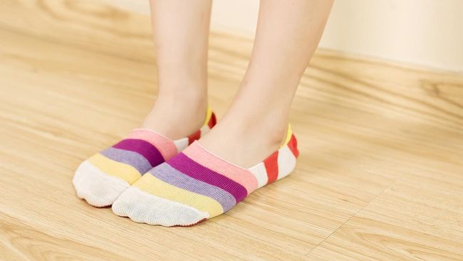 Merayakan Hari Down Syndrome Sedunia dengan Kaos Kaki Warna 