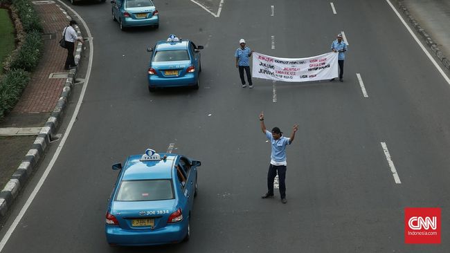 Pemerintah Dinilai Lamban Tanggapi soal Transportasi Daring