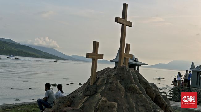 Larantuka Kota Tur Religi Di Pesisir Pantai Timur Flores