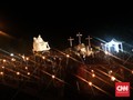 Kidungan Sungkawa Peziarah di Pesisir Larantuka