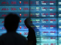 Sempat Hijau, IHSG Ditutup Koreksi 0,2%