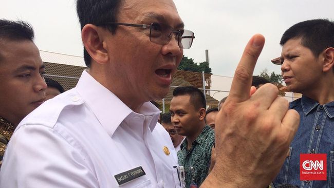 Ahok Kecam Pembangunan Pulau C Tanpa IMB