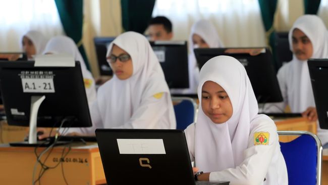 Server Tak Sempurna, Kementerian Klaim UN Hari ke-2 Lancar