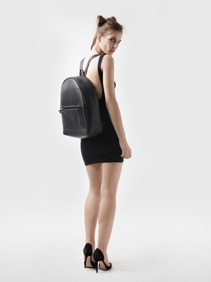 Klip Dasi Hingga Backpack, 7 Hal Ini Buat Karyawan Tampak Tak Profesional Klip Dasi Hingga Backpack, 7 Hal Ini Buat Karyawan Tampak Tak Profesional