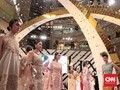 Dua Sisi Fesyen Priyo Oktaviano dan Frederick Lee