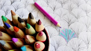 Karlbox, Pensil Warna Karl Lagerfeld