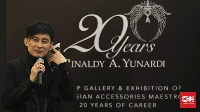 Rinaldy Yunardi dan Kostum Nasional untuk Miss Universe 2017