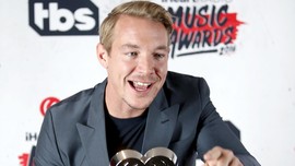 Diplo Retas Akun Instagram Jonas Brothers