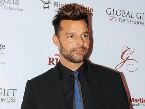 Netizen Terkejut Lihat Ricky Martin Muda Ternyata Mirip Kendall Jenner Netizen Terkejut Lihat Ricky Martin Muda Ternyata Mirip Kendall Jenner