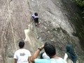 Kisah Gina, Pemanjat Tebing Cilik dari Bukit Tinggi