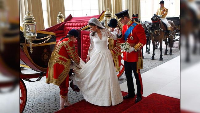 Desain Gaun Pengantin Kate Middleton  Dituduh Hasil Curian