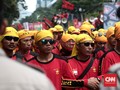 Menuju Monas, Serikat Buruh Tuntut Kenaikan UMP 2017