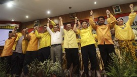 Jokowi Blak-blakan soal Aksi JK dan Luhut di Munaslub Golkar