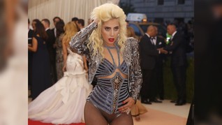 Gaun-gaun Selebriti Paling Memukau di Met Gala 2016