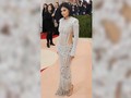 Demi Tampil Sempurna, Gaun Kylie Jenner Harus 'Makan Korban'