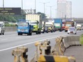 Titik Pertemuan Tol Jakarta-Cikampek dengan Cipularang Macet