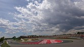 Sirkuit Katalonia punya kombinasi beberapa tantangan: trek lurus panjang, tikungan berkecepatan tinggi, dan juga zona pengereman yang sukar. (Dok. Manor Grand Prix Racing Ltd)