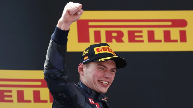 Verstappen Akan Tetap 'Menginjak Gas' Hingga Lewati Batas