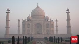 Sejuta Larangan di Taj Mahal