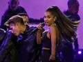 Ariana Grande 'Interupsi' Penampilan Kygo di Coachella