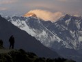 12 Kegiatan Wisata Menantang untuk Turis Petualang