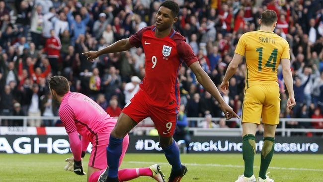 Menjadi Seperti Marcus Rashford di FIFA 17