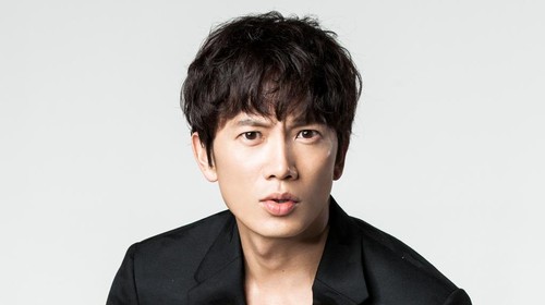 Wawancara Eksklusif dengan Ji Sung Wawancara Eksklusif dengan Ji Sung