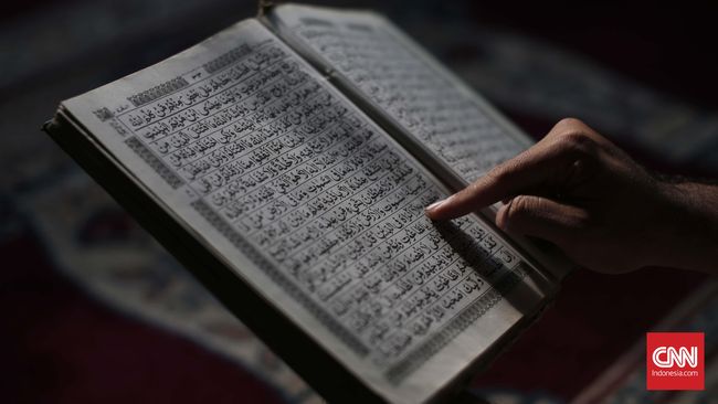Karya Seni Cantik dari Turki, Al-Quran Sutra Bertinta Emas