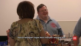 Pengidap Down Syndrome Sukses Kelola Kedai Kopi