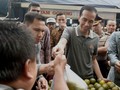 Perjuangan Karniti yang Berakhir Pingsan di Hadapan Jokowi