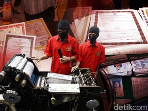 Kasus Perusahaan Tahan Ijazah Eks Karyawan Kembali Terjadi di Surabaya