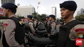 Apel dipimpin langsung oleh Kapolda Inspektur Jenderal Moechgiyarto. Ia berharap malam lebaran, tak ada gangguan berarti di Jakarta. (CNN Indonesia/Safir Makki)