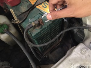 5 Penyebab Aki Mobil Meledak, Pengguna Wajib Hati-hati