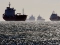 Akibat Belok Tiba-tiba, Kapal Perang AS Tabrak Kapal Tanker