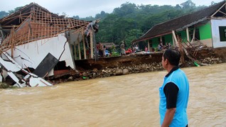 Banjir Bandang Banyuwangi, Ratusan Warga Mengungsi