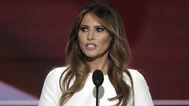 Melania Akan Kunjungi Imigran Anak usai Kisruh 'Tak Peduli'