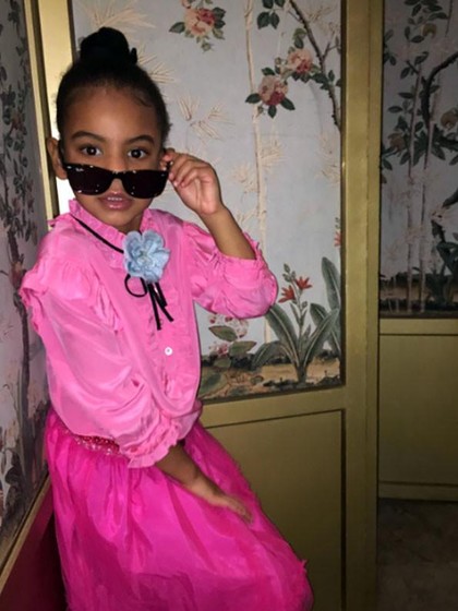 Gaya Ala Model Blue Ivy, Putri Beyonce Berbalut Baju Gucci Gaya Ala Model Blue Ivy, Putri Beyonce Berbalut Baju Gucci