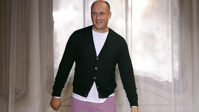 Oscar de la Renta Ditinggalkan Direktur Kreatifnya