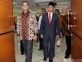 Keharuan Warnai Perpisahan Anies Baswedan di Kemdikbud