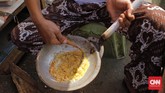 Kerak telor boleh dikatakan 'primadona' Festival Condet, karena makanan khas Betawi lain, macam sayur asem, nasi uduk, kembang goyang, serta kue-kue khas lain terbilang langka di acara ini. Kebanyakan stan malah menjual makanan Barat macam sosis panggang dan kentang goreng.
