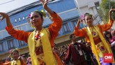 Pada pagi hari, Jalan Raya Condet masih relatif sepi, sehingga memungkinkan digelar pawai budaya di Festival Condet yang menampilkan berbagai wujud kesenian, termasuk tarian Sirih Kuning. Menjelang siang, kerumuman pengunjung benar-benar padat, langkah kaki pun tersendat.