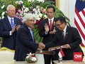 OJK Tutup Sementara Ruang Ekspansi Bank Malaysia di Indonesia