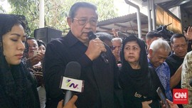 Sutan Bhatoegana di Mata Ani Yudhoyono