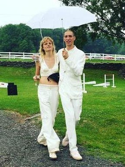 Menikah, Model Hanne Gaby Odielle Hanya Pakai Bralet dan Celana Panjang Menikah, Model Hanne Gaby Odielle Hanya Pakai Bralet dan Celana Panjang